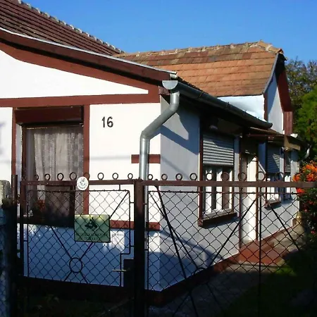 In Siofok/balaton 19830 Holiday home *